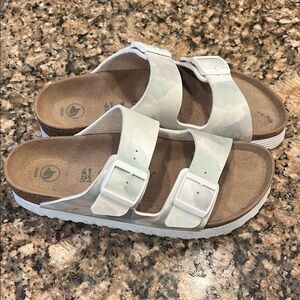 Papillo by Birkenstock Arizona Camouflage Platform Vegan Birko-Flor size 41